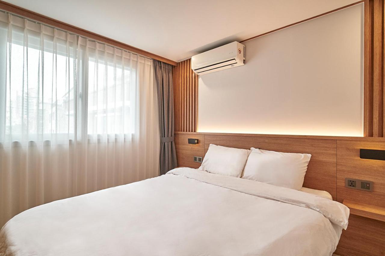 Hotel Monday Cracker Hongdae Seoul Exterior foto